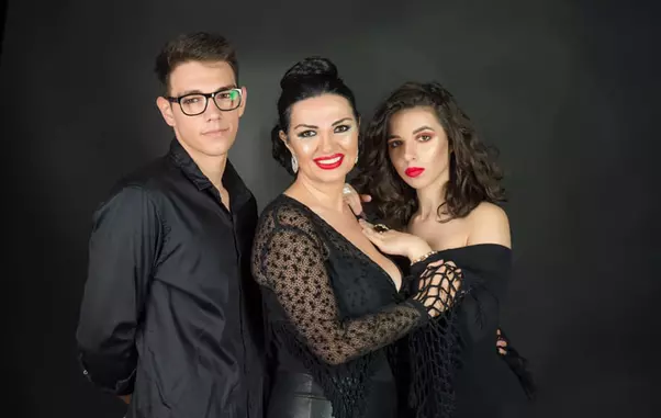 Ozana-Barabancea-și-copiii