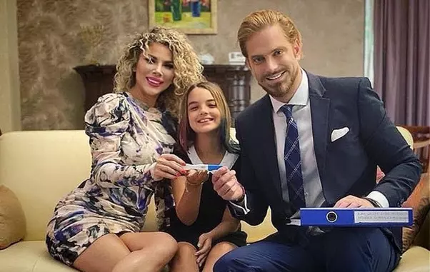 Alina-Laufer-însărcinată