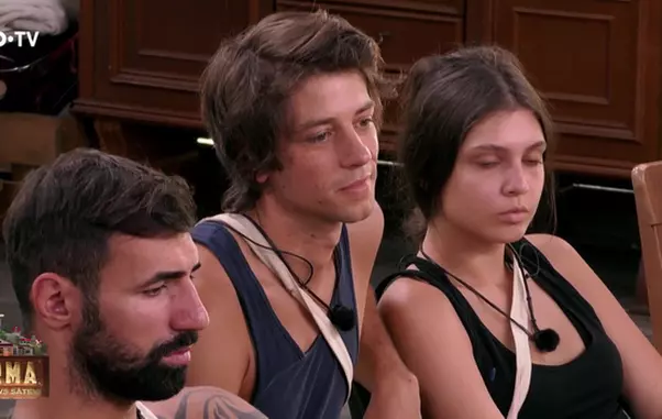 6e61cc58-25b2-43c7-8d29-6265de13fef7