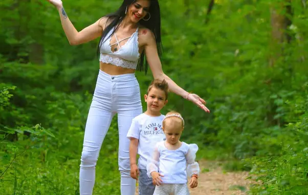 Lavinia-Tîrzianu-a-divorțat-1