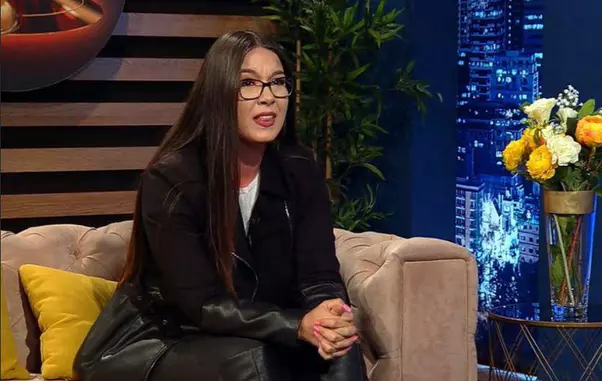 iubita-ionut-belei-chefi-la-cutite-1024×520-1