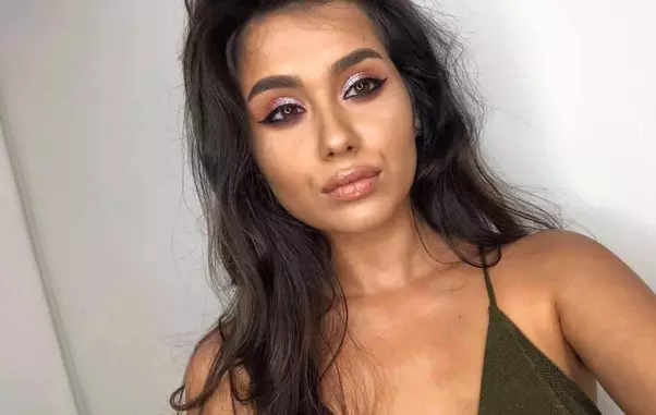 Sasha-fiica-vitrega-a-lui-Cornel-Gale_-2