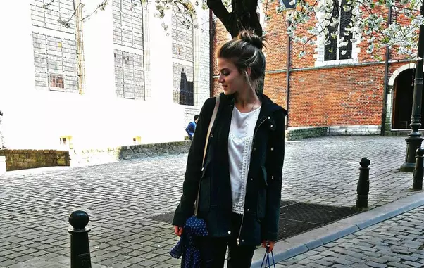 cum arata mara oprea 2