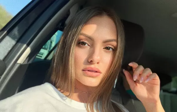 Alexandra-Stan-4