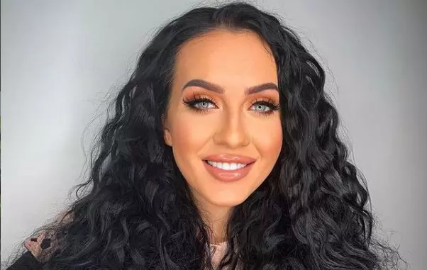 Bianca Comănici Puterea Dragostei tatuaj