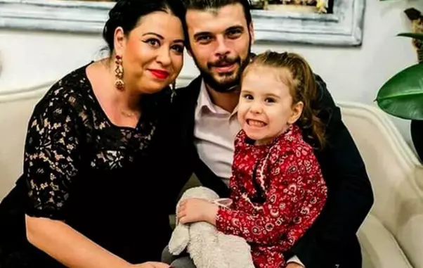 NTY3NDUwMWZjMWY3ZjAwMTgyNDIyMDUwNWZjOGJh.thumb_