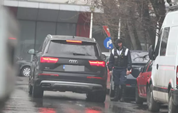 3-asteptahhta_de_bodyguard_copy