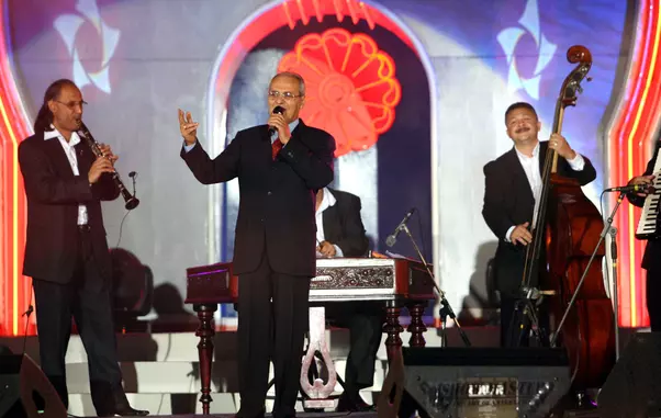 NELU PLOIESTEANU – CALATIS