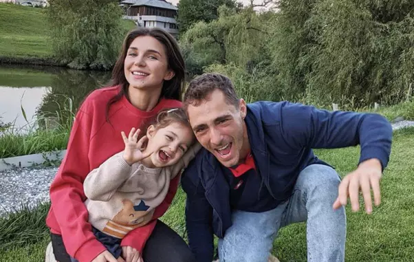 Vladimir-Drăghia-și-familia-1