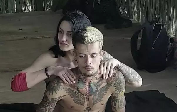 17_ba891d0dfbf1fb40cd2dc204558aaeee-2