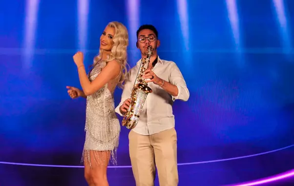 Armin Nicoară Nuntă De 1000 Persoane Cu Claudia Puican Fac Petrecere Pe Stadion Galerie Foto Stiri Vedete Si Evenimente Viva Ro