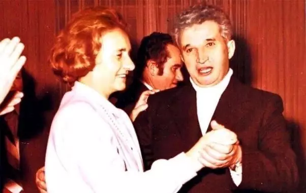 ceausescu1