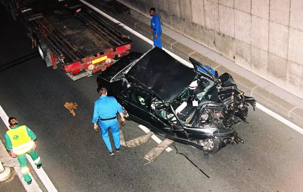 ARCHIVES – LA VOITURE APRES L’ACCIDENT DE LA PRINCESSE DIANA – 1