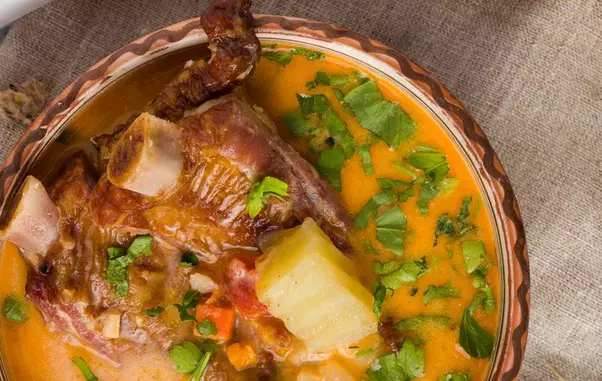 C_taraneasca_2_900x-2