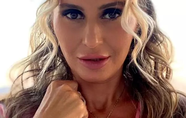 Crina-Abrudan-splash-2