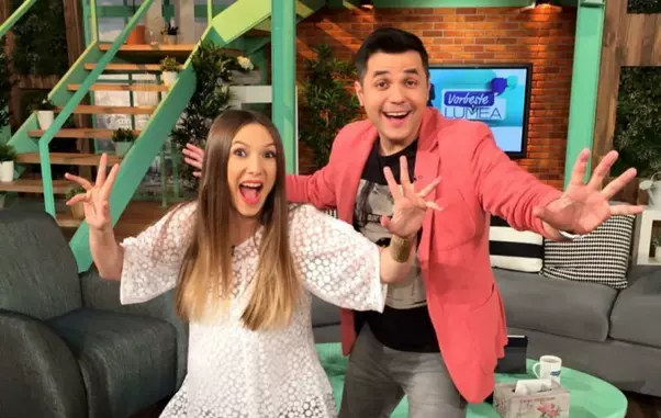 adela_popescu_06873100