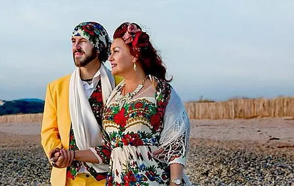 71ef2465b62117a0ac3423a9206500325