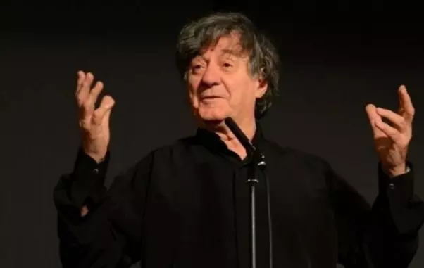 media-148146680731603200