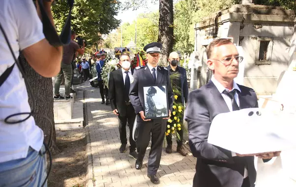 Ivan Patzaichin a fost înmormântat. Familia și apropiații l-au condus cu ochii în lacrimi pe ultimul drum