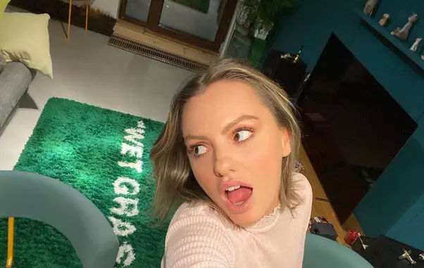 alexandra-stan-motiv-divort-2