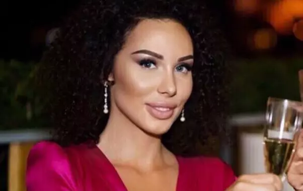 alice-constantinica-1