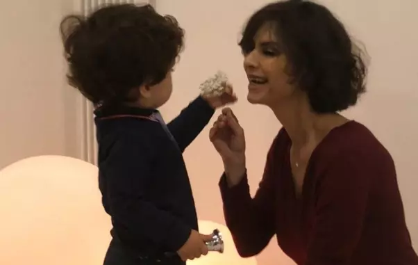 Cat-de-greu-ii-este-Ramonei-Badescu-sa-fie-mama-desi-are-2-bone.-Prin-ce-trece-vedeta-1280×720-1