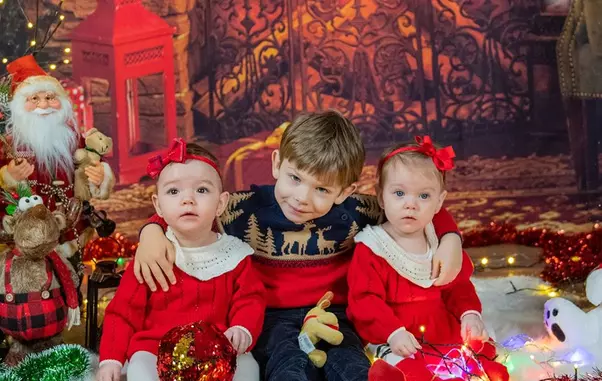 Cine-o-ajuta-pe-Valentina-Pelinel-in-izolare-cu-cresterea-celor-3-copii-9