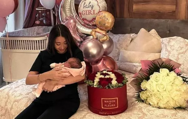 nicole-cherry-si-anastasia