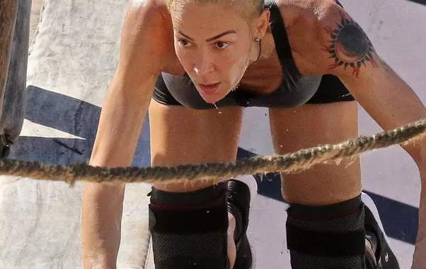 01e90b44-2e82-4175-b5ef-1ee2d928aebd