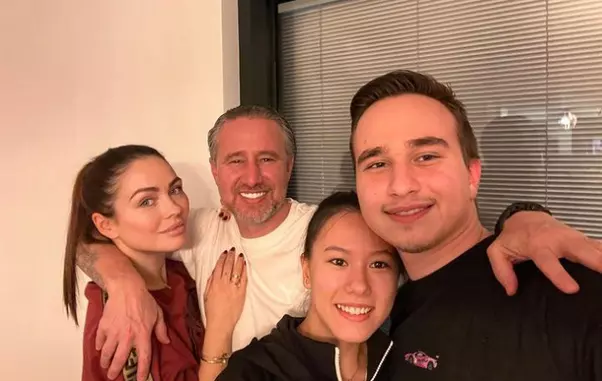 iubita-reghe-insarcinata-6-luni-1