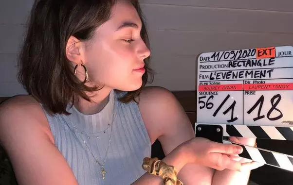 romanca-cea-mai-buna-actrita-7