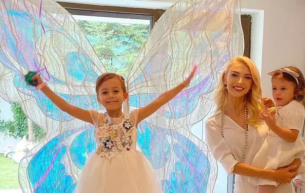 andreea-balan-mama-surogat-6