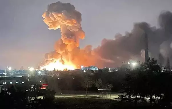 Putin attacks Ukraine. Explosion in Kiev