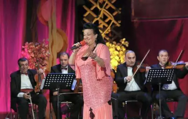 946772_993045440754979_5184369576363477634_n