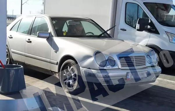 irinel-columbeanu-masina-ruginita.-paparazzi-5