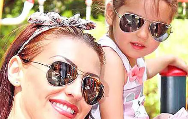 poze-roxana-ex-trident-si-fetita-wiki-blog-vedete