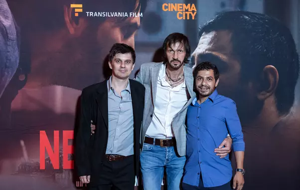 Bogdan-Apetri-Bogdan-Farcas-si-Dragos-Dumitru-la-Premiera-de-Gala