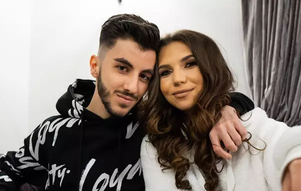 Omar Arnaout si sotia a