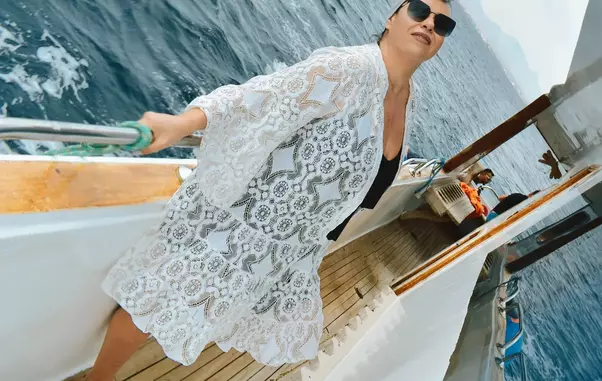 oana-roman-replica-iulia-albu-1