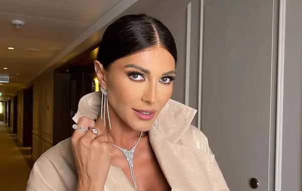 2360057893874082327424126060893499350674858n