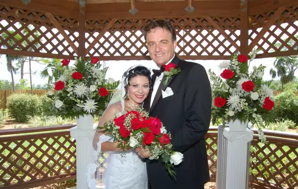 425868_226357484128064_2105061581_n