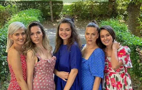 Surorile Lidiei Buble