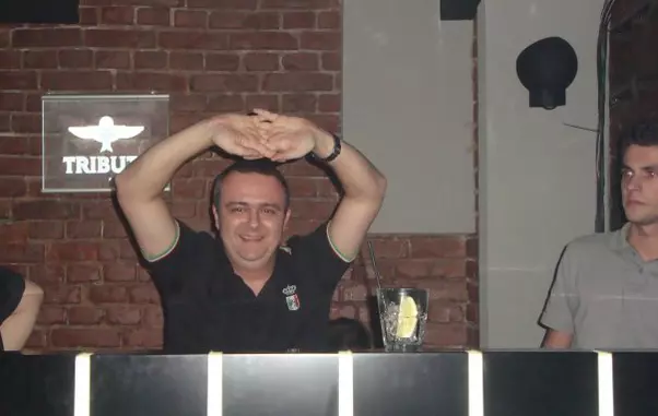 1916829_103521472999056_4972313_n