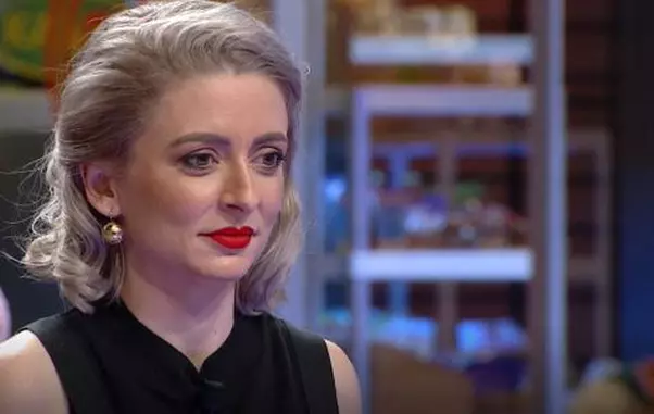 gabriela-a-impresiunat-chefii-cu-reteta-ei-de-burgeri-chef-hadad-zeste-foarte-bun-bravo-tie_1_size23