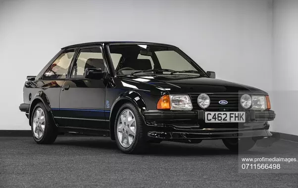 Princess Dianas much-loved Ford Escort RS for sale 25 years after her death