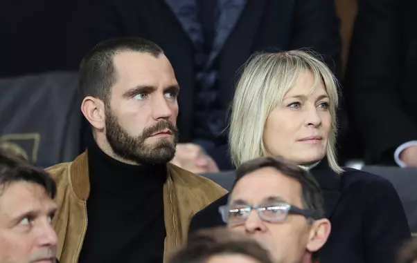 Robin Wright et son compagnon Clément Giraudet assistent au huit