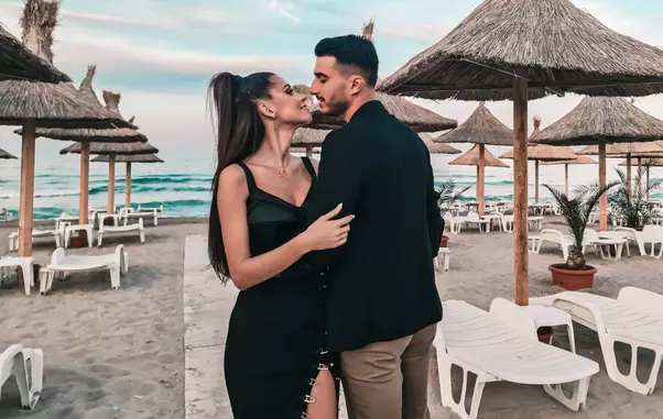 Ana-Maria-Barnoschi-a-fost-ceruta-de-sotie-2