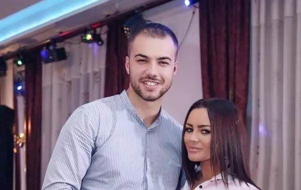 artworks-000423550146-brkh3i-t500x500