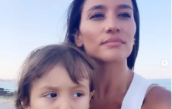 claudia-patrascanu-si-copiii-la-mare-3