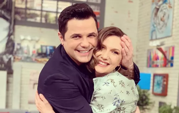 cove-cu-adela-popescu